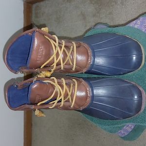 Gently Worn Girls Navy Sperry Saltwater Boot Size 6